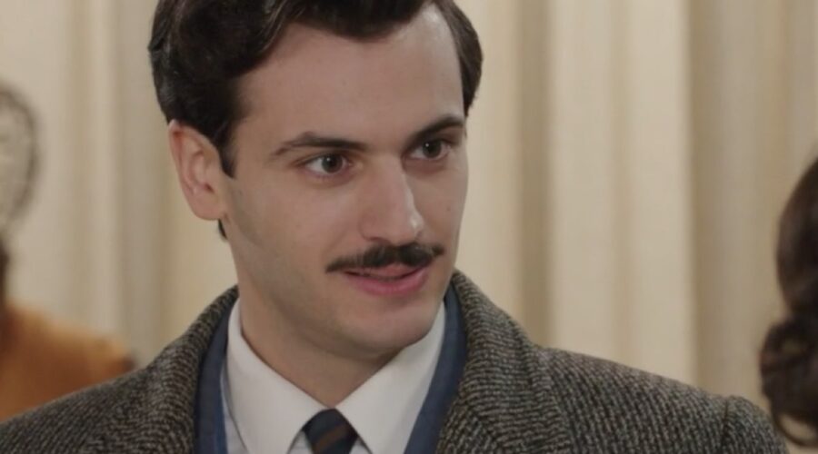 Elia Tedesco (Vito Lamantia) in una scena della puntata 87 de “Il Paradiso Delle Signore 8”. Credits: Rai.