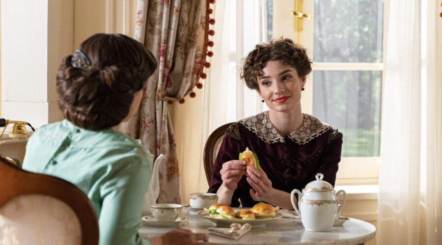 Julia Martínez (Beatriz Oltra) in una scena de “La Promessa”. Credits: RTI Mediaset.