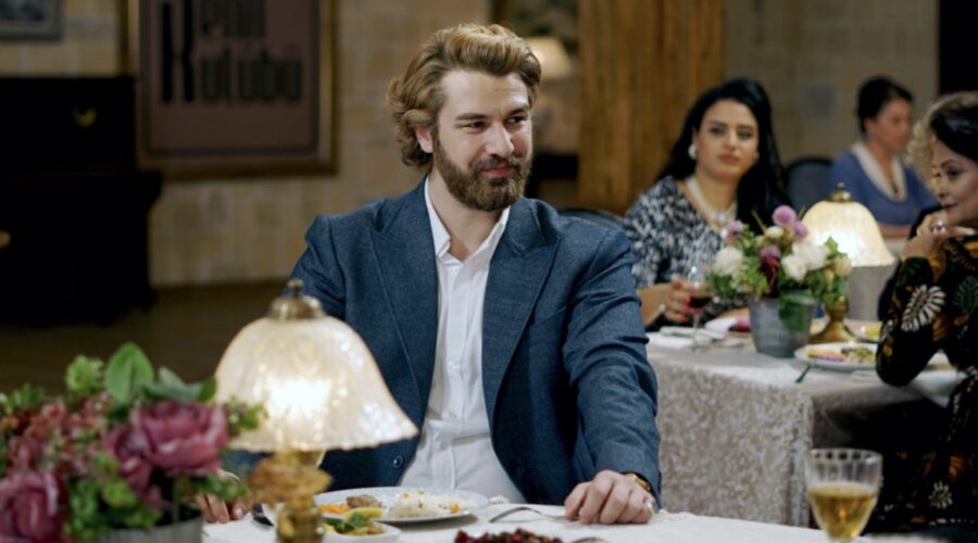 Furkan Palali (Fikret Fekeli) in “Terra Amara”. Credits: RTI Mediaset.