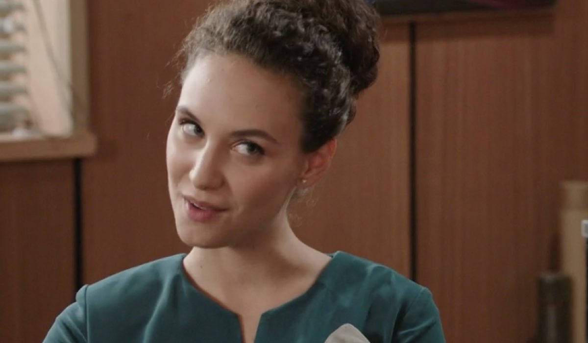 Silvia Bruno (Agata Puglisi) in una scena della puntata 81 de “Il Paradiso Delle Signore 8”. Credits: Rai.