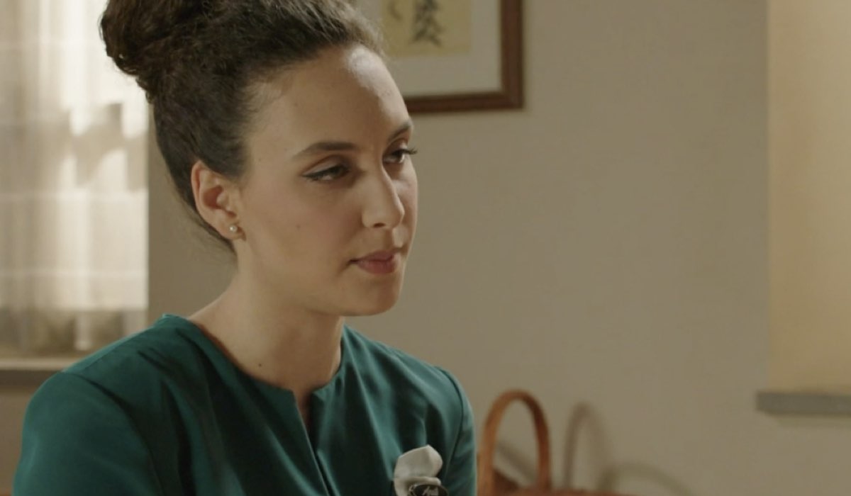 Silvia Bruno (Agata Puglisi) in una scena della puntata 120 de “Il Paradiso Delle Signore 8”. Credits: Rai.