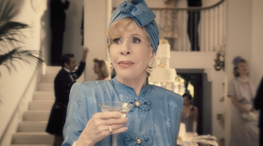 Carol Burnett in una scena di “Palm Royale”. Credits: Apple TV+.