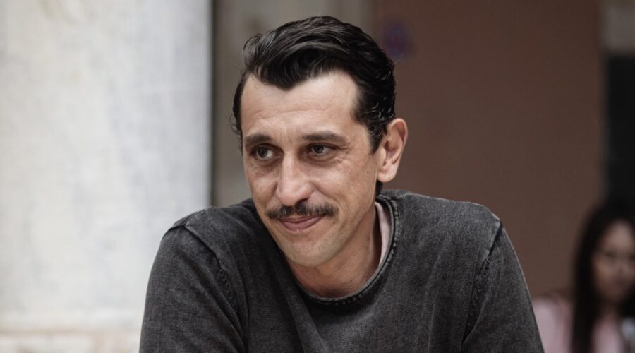 Corrado Fortuna (Manfredi) in una scena di “Vanina - Un vicequestore a Catania”. Foto di Valentina Glorioso.