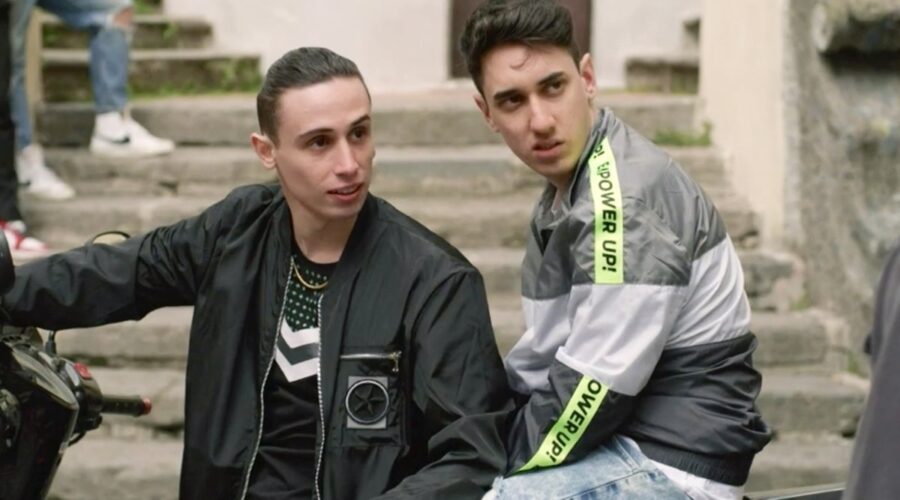 Davide Scafa in una scena del terzo episodio di “Mare Fuori 2”. Credits: Cattura schermo/RaiPlay.