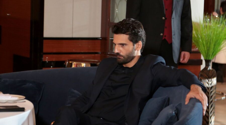 Kaan Urgancioglu (Emir Kozcuoglu) in una scena di “Endless Love”. Credits: RTI Mediaset.