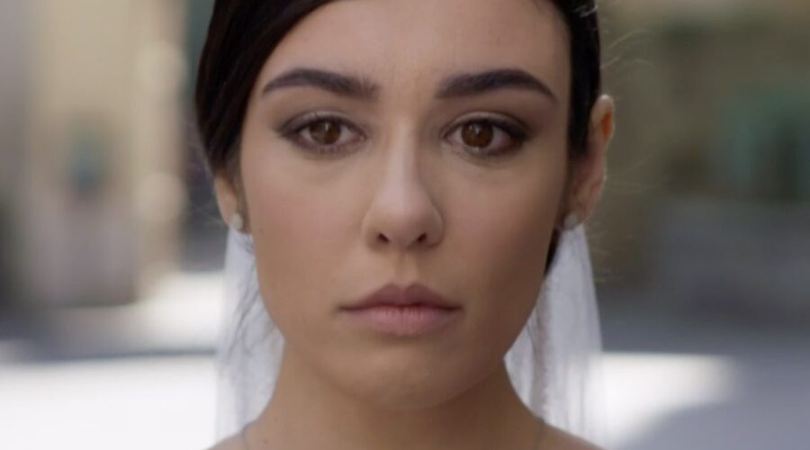 Giorgia Gianetiempo (Rossella) in una scena di “Un Posto Al Sole”. Credits: Rai.