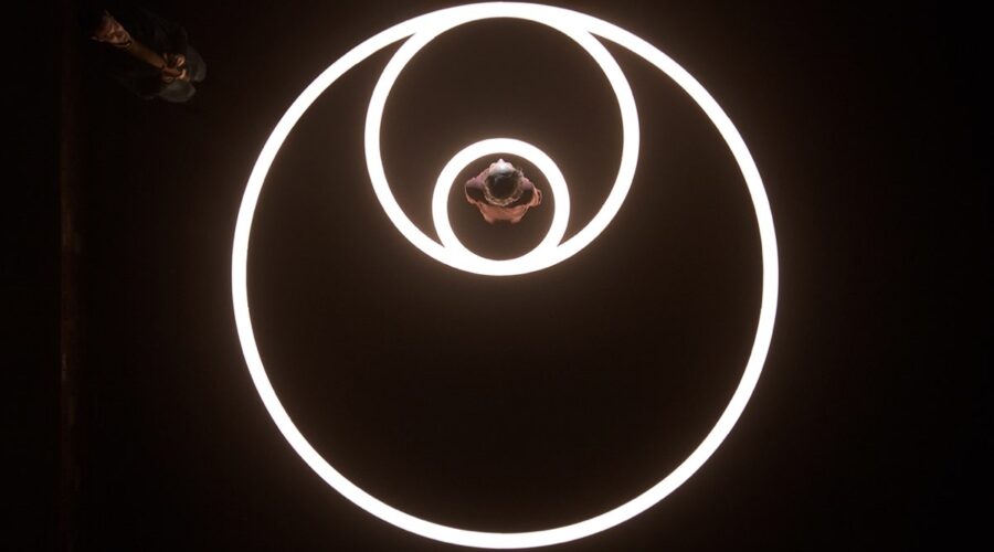 Rosalind Chao (Ye Wenjie) ne “Il problema dei 3 corpi”. Credits: Ed Miller/Netflix © 2024.