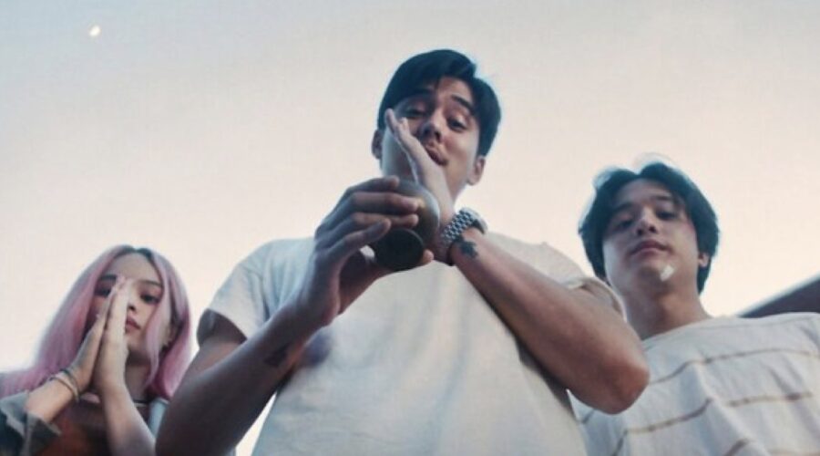 Immagine Di Copertina Di Satu (The Believers) Credits Netflix