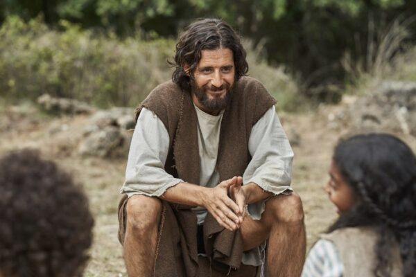 Jonathan Roumie (Gesù) in una scena di “The Chosen”. Credits: Tv2000.