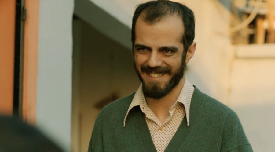 Ecco Kathali, l'amico di Vahap in “Terra Amara”. Credits: Cattura schermo/Antena3.