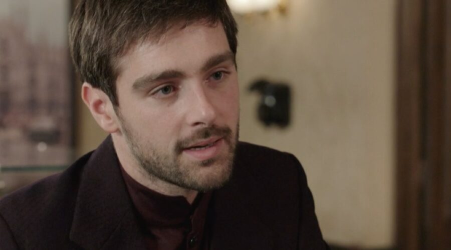 Emanuele Turetta (Leonardo Crespi) in una scena della puntata 114 de “Il Paradiso Delle Signore 8”. Credits: Rai.