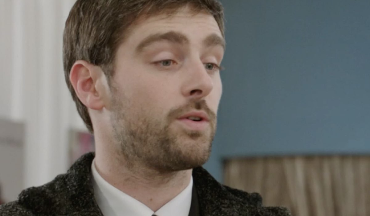 Emanuele Turetta (Leonardo Crespi) in una scena della puntata 110 de “Il Paradiso Delle Signore 8”. Credits: Rai.