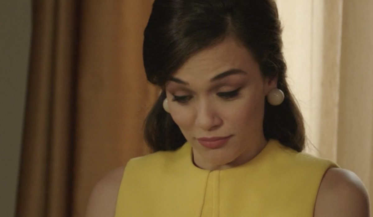 Gloria Radulescu (Marta Guarnieri) in una scena della puntata 129 de 