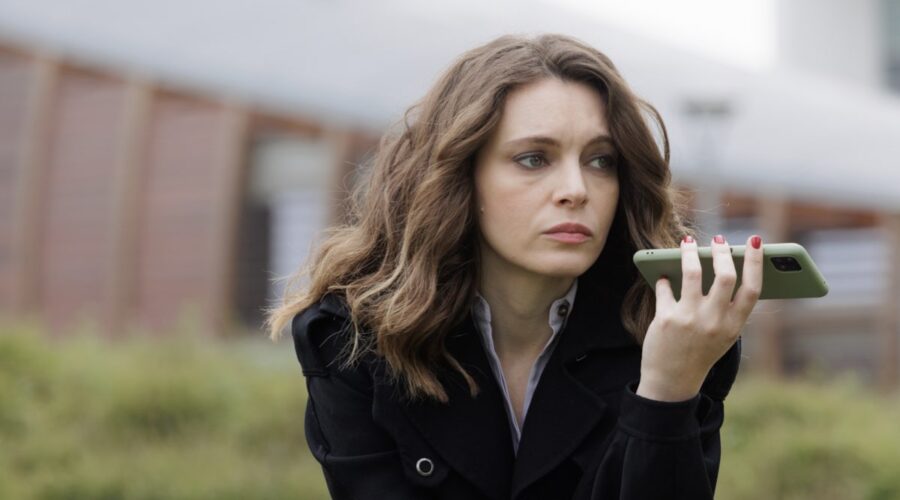 Miriam Dalmazio (Nina Battaglia) in una scena di “Studio Battaglia 2”. Credits: Claudio Iannone/Rai.