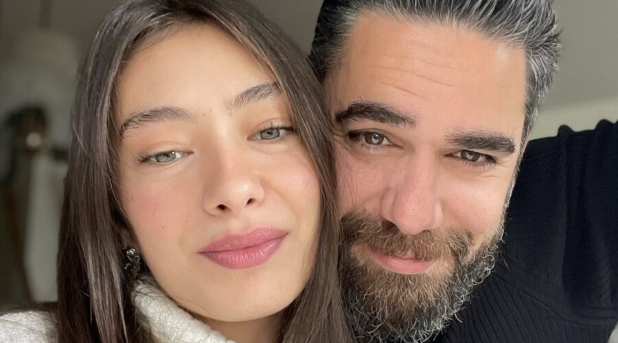 Da sinistra: screenshot di Neslihan Atagül insieme al marito Kadir Doğulu in un post condiviso su Instagram.