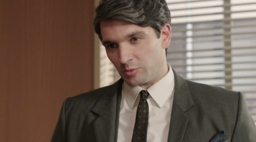 Filippo Scarafia (Roberto Landi) in una scena della puntata 130 de “Il Paradiso Delle Signore 8”. Credits: Rai.