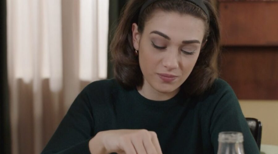 Nicoletta Di Bisceglie (Rosa Camilli) in una scena della puntata 129 de “Il Paradiso Delle Signore 8”. Credits: Rai.