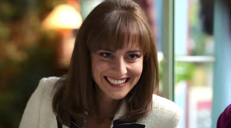 Nutsa Khubulava, l'attrice di Rosza Tassi, in una scena di “Supersex”. Credits: Cattura schermo/Netflix.