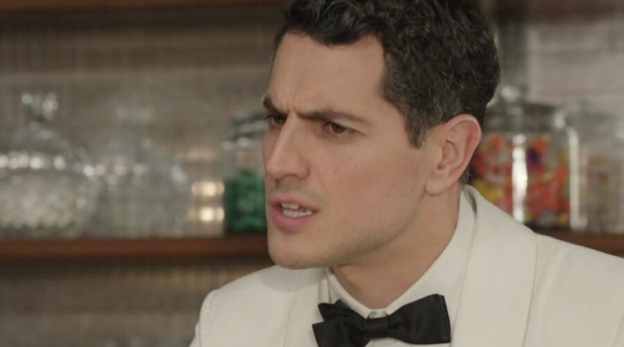 Emanuel Caserio (Salvatore Amato) in una scena della puntata 108 de “Il Paradiso Delle Signore 8”. Credits: Rai.