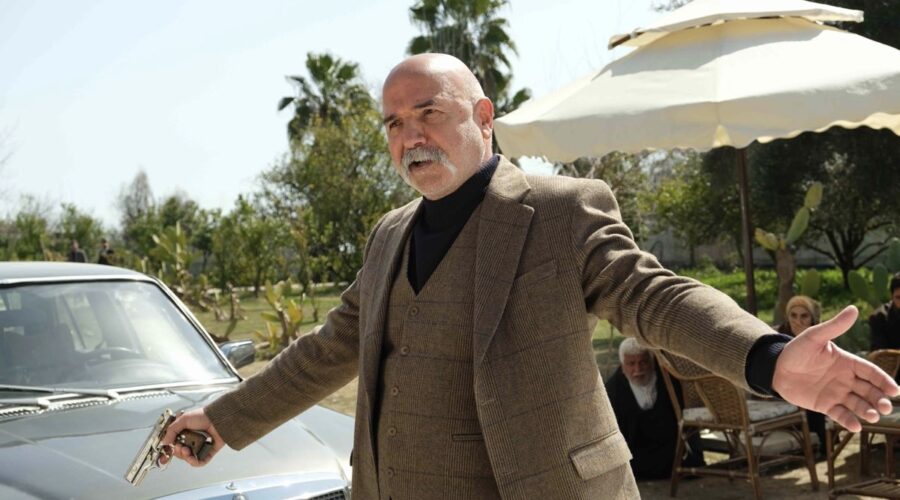 Altan Gördüm (Hasmet Colak) in una scena di “Terra Amara”. Credits: RTI Mediaset.