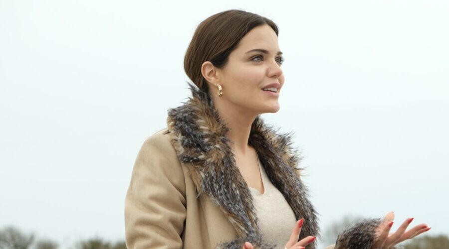 Hilal Altinbilek (Züleyha) in una scena di “Terra Amara”. Credits: RTI Mediaset.