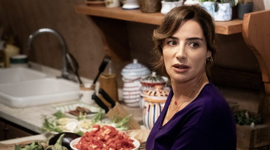 Luisa Ranieri in una scena de “Le indagini di Lolita Lobosco 3”. Credits: Bibi Film TV/Zocotoco/Rai Fiction.