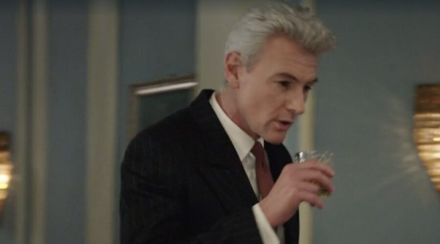 Roberto Farnesi (Umberto Guarnieri) in una scena della puntata 130 de “Il Paradiso Delle Signore 8”. Credits: Rai.