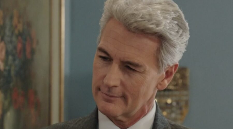 Roberto Farnesi (Umberto Guarnieri) in una scena della puntata 128 de “Il Paradiso Delle Signore 8”. Credits: Rai.