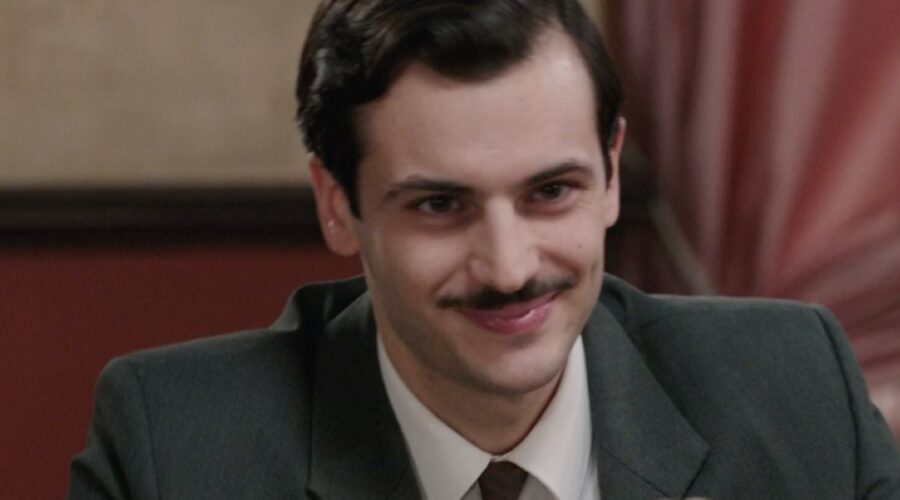 Elia Tedesco (Vito Lamantia) in una scena della puntata 99 de “Il Paradiso Delle Signore 8”. Credits: Rai.