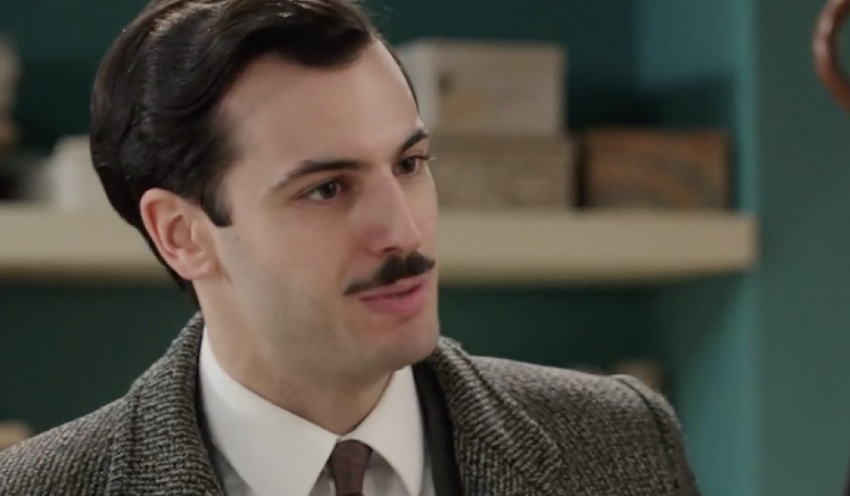 Elia Tedesco (Vito Lamantia) in una scena della puntata 121 de “Il Paradiso Delle Signore 8”. Credits: Rai.