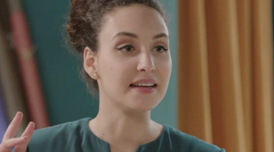 Silvia Bruno (Agata Puglisi) in una scena della puntata 154 de “Il Paradiso Delle Signore 8”. Credits: Rai.