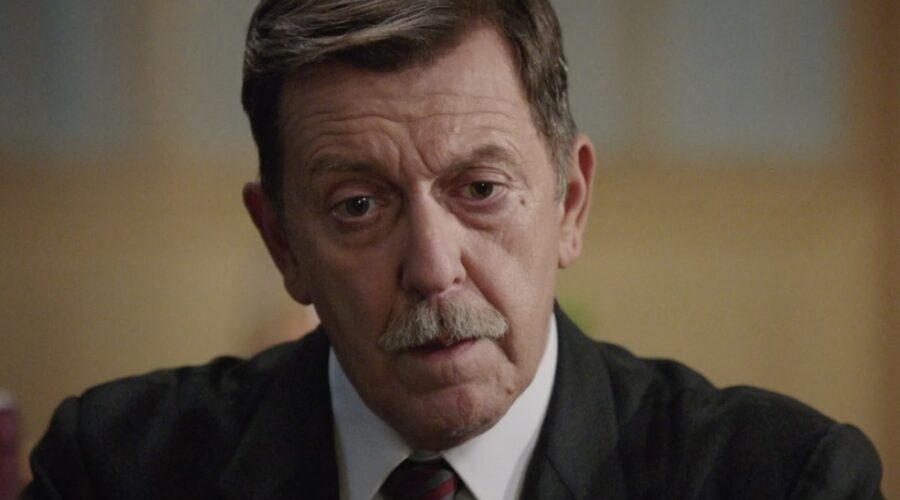 Pietro Genuardi (Armando Ferraris) in una scena della puntata 112 de “Il Paradiso Delle Signore 8”. Credits: Rai.