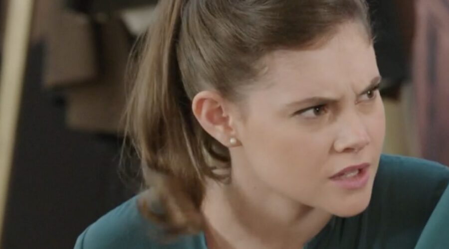 Elvira Camarrone (Clara Boscolo) in una scena della puntata 83 de “Il Paradiso Delle Signore 8”. Credits: Rai.