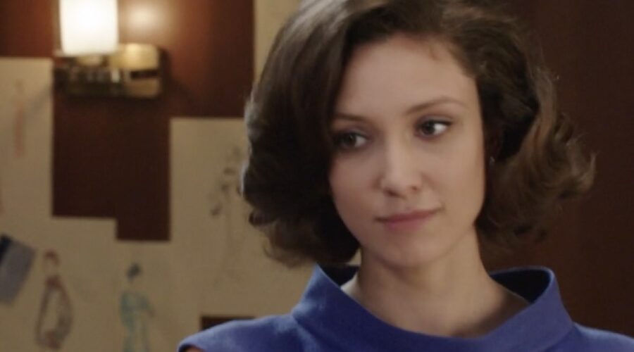 Lucrezia Massari (Flora Gentile Ravasi) in una scena della puntata 22 de “Il Paradiso Delle Signore 8”. Credits: Rai.