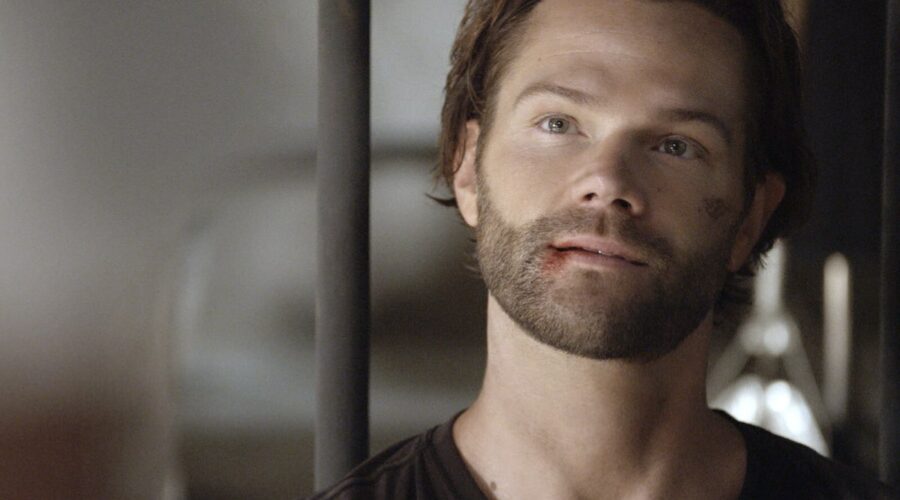 Jared Padalecki in una scena di “Walker”. Credits: RTI Mediaset.