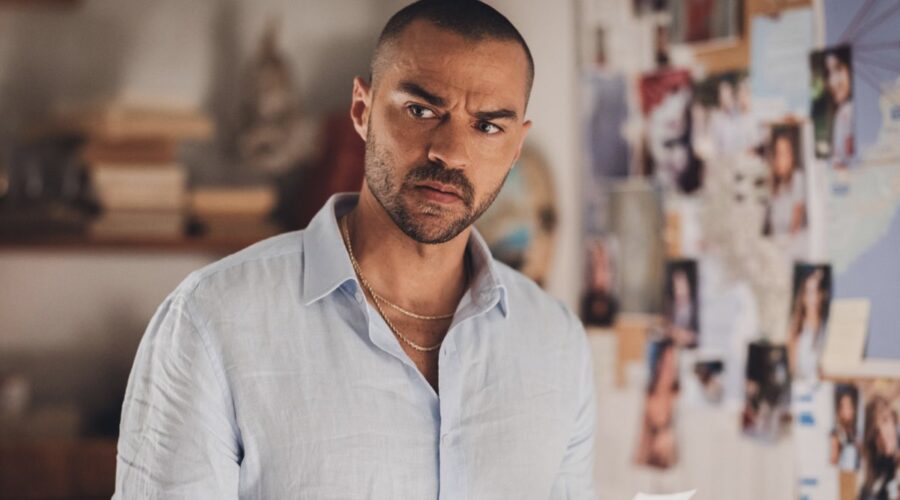 Jesse Williams In Hotel Costiera serie tv Credits Prime Video