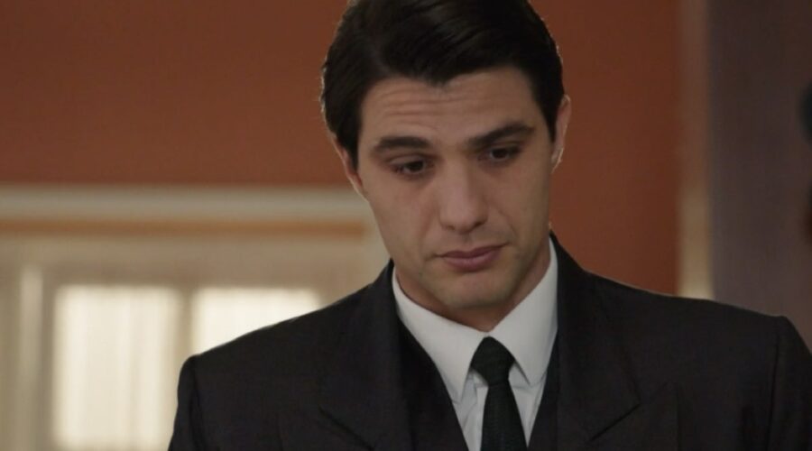 Pietro Masotti (Marcello Barbieri) in una scena della puntata 128 de “Il Paradiso Delle Signore 8”. Credits: Rai.