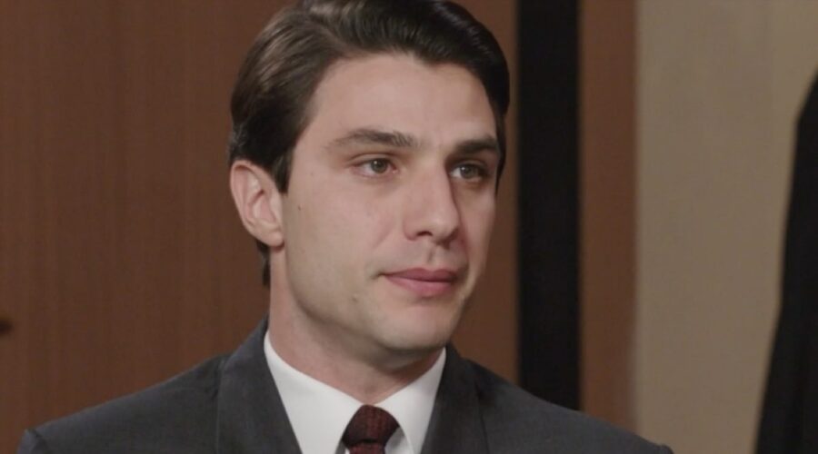 Pietro Masotti (Marcello Barbieri) in una scena della puntata 83 de “Il Paradiso Delle Signore 8”. Credits: Rai.