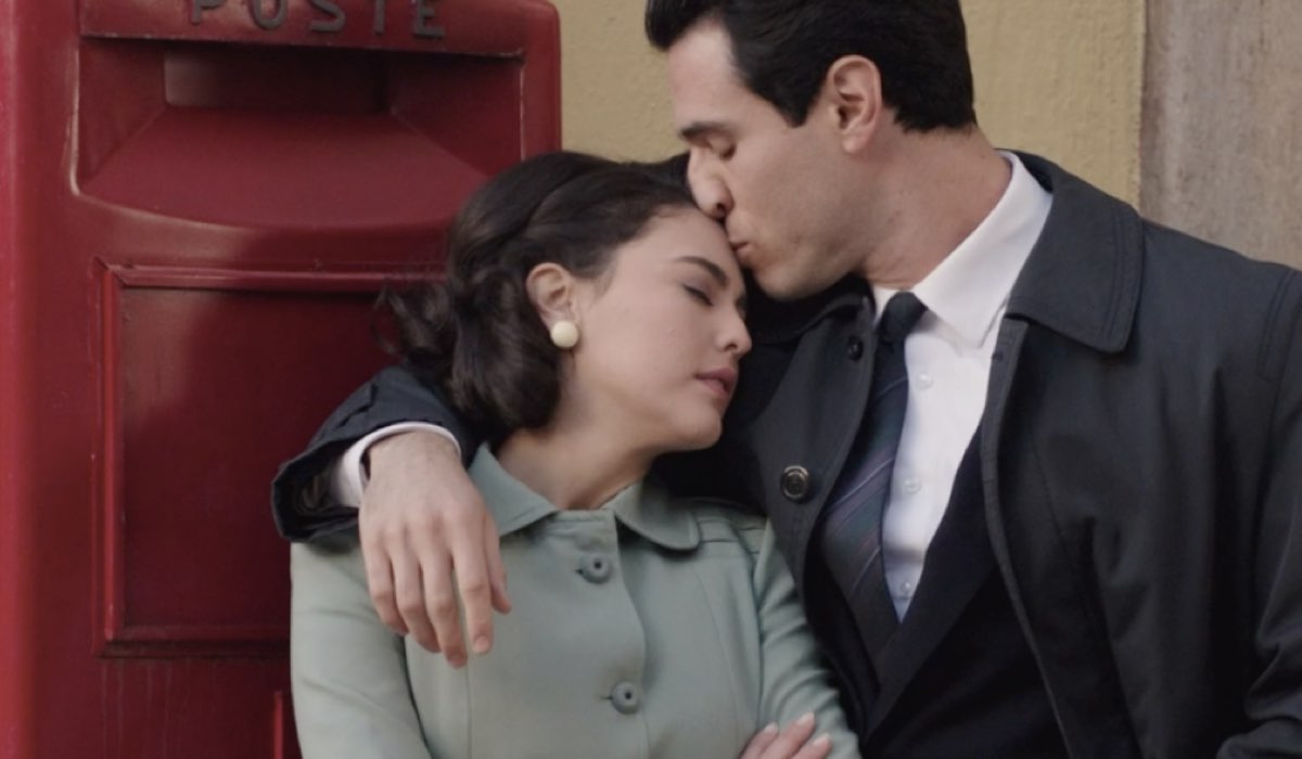 Da sinistra: Chiara Russo (Maria Puglisi) e  Danilo D'Agostino (Matteo Portelli) in una scena della puntata 143 de “Il Paradiso Delle Signore 8”. Credits: Rai.