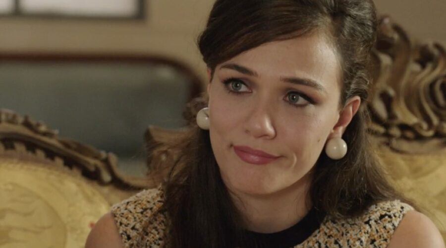 Gloria Radulescu (Marta Guarnieri) in una scena della puntata 133 de “Il Paradiso Delle Signore 8”. Credits: Rai.