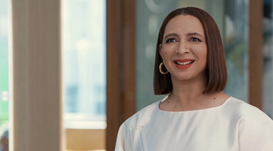 Maya Rudolph in una scena della seconda stagione di “Loot - Una fortuna”. Credits: Apple TV+.