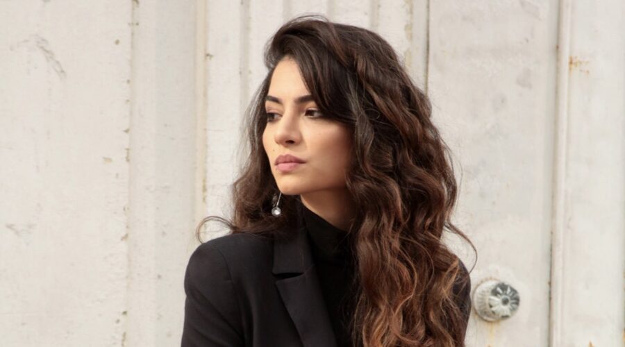 Melissa Asli Pamuk (Asu) in una scena di “Endless Love”. Credits: RTI Mediaset.