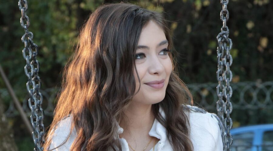 Neslihan Atagül (Nihan) in una scena di “Endless Love”. Credits: RTI Mediaset.
