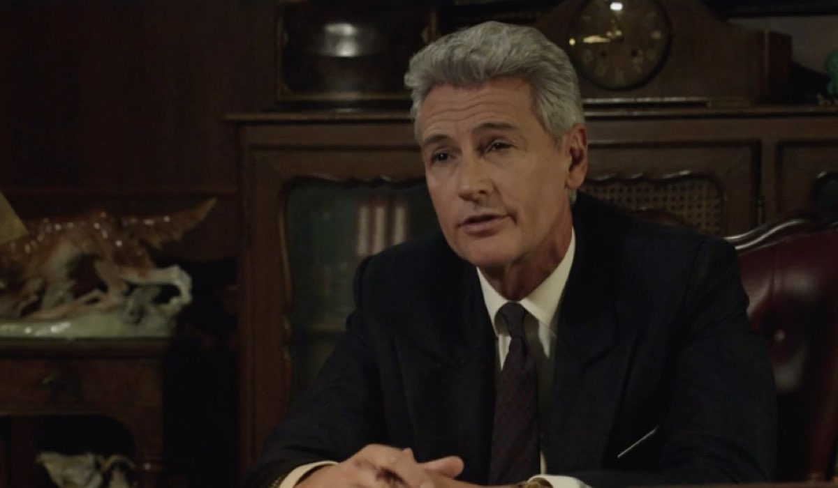 Roberto Farnesi (Umberto Guarnieri) in una scena della puntata 83 de “Il Paradiso Delle Signore 8”. Credits: Rai.