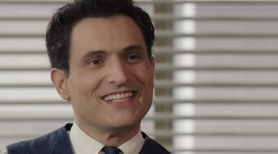 Alessandro Tersigni (Vittorio Conti) in una scena della puntata 130 de “Il Paradiso Delle Signore 8”. Credits: Rai.