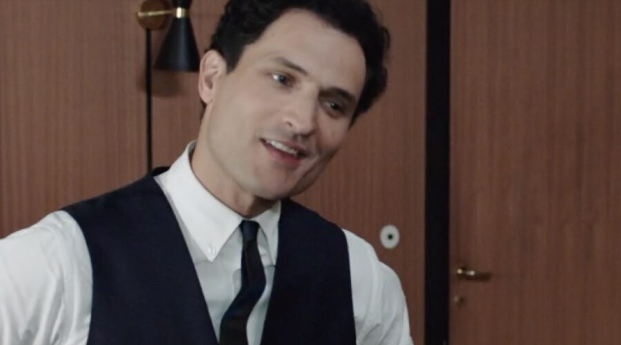 Alessandro Tersigni (Vittorio Conti) in una scena della puntata 9 de “Il Paradiso Delle Signore 8”. Credits: Rai.