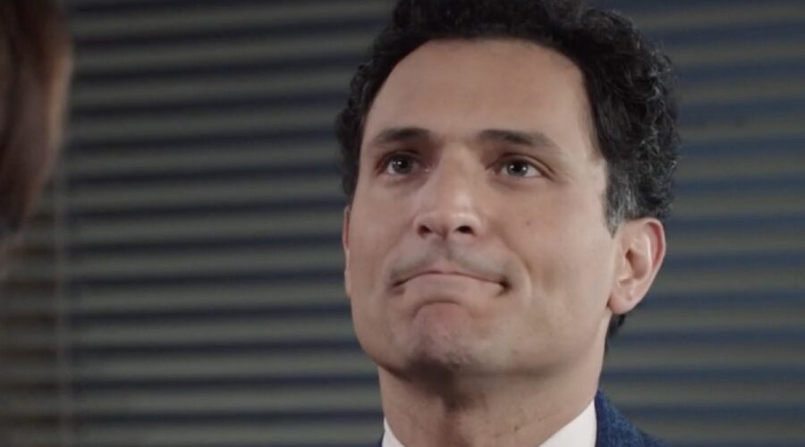 Alessandro Tersigni (Vittorio Conti) in una scena della puntata 6 de “Il Paradiso Delle Signore 8”. Credits: Rai.