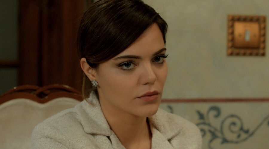 Hilal Altinbilek (Züleyha) in una scena di “Terra Amara”. Credits: RTI Mediaset.