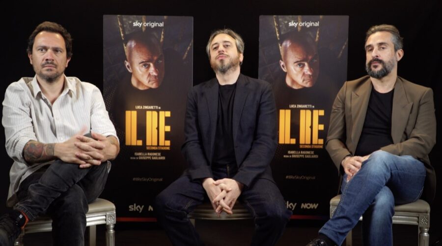 Da sinistra: Peppe Fiore, Giuseppe Gagliardi e Alessandro Fabbri nell'intervista per “Il Re 2”. Credits: Cattura schermo/Tvserial.it.