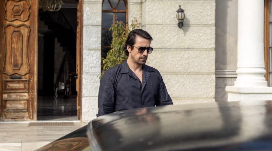 Ibrahim Çelikkol (Hakan Gumusoglu) in “Terra Amara”. Credits: RTI Mediaset.